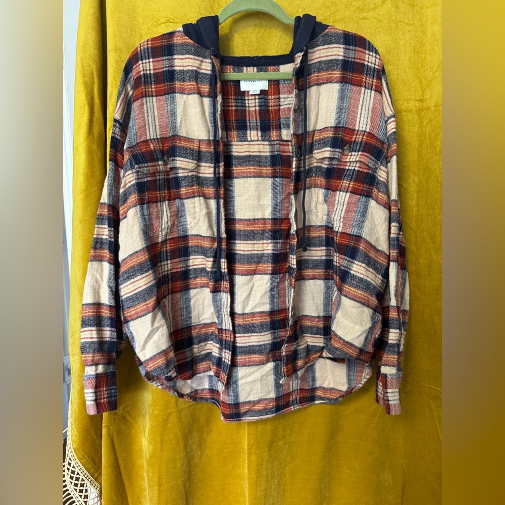 American Eagle Outfitters Red and Blue Plaid Shirt with hood